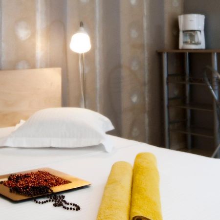 Rainbow Accommodations Bucarest Esterno foto